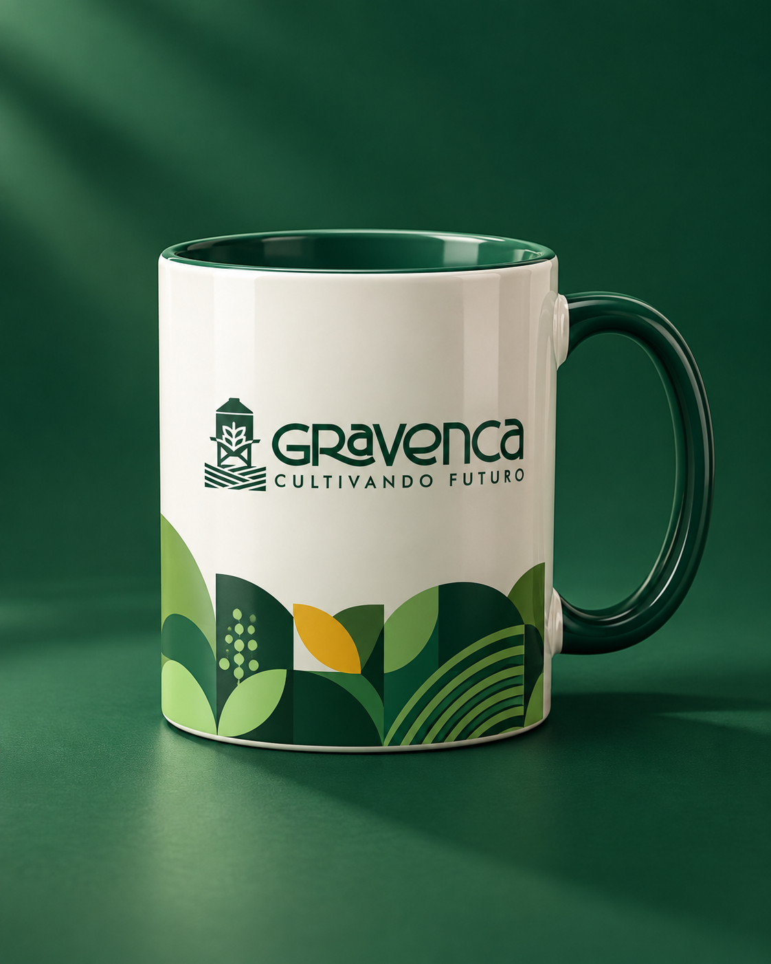Taza Gravenca con pattern geométrico