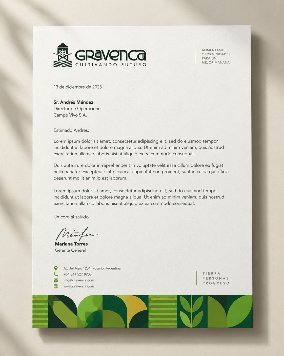 Hoja membretada de Gravenca con logotipo, bloque de texto y franja de pattern inferior